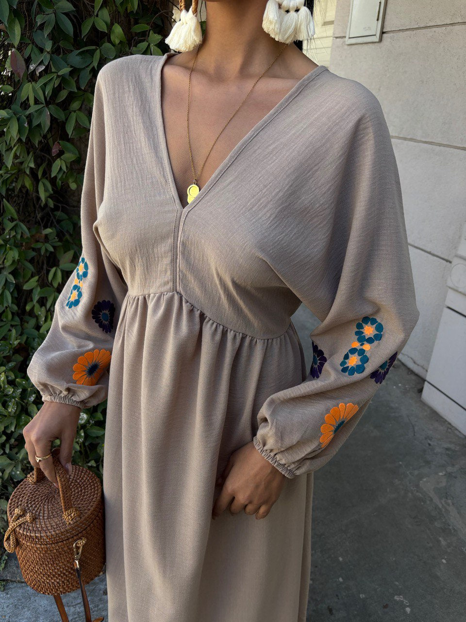 Bohemian Dress Loose Floral Embroidery Long Sleeve Ethnic White Dress for Women